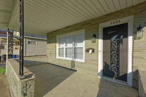 2223 Rose St, Schenectady, NY 12306 photo 6