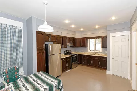 756 Eastern Ave, Schenectady, NY 12308 photo 3