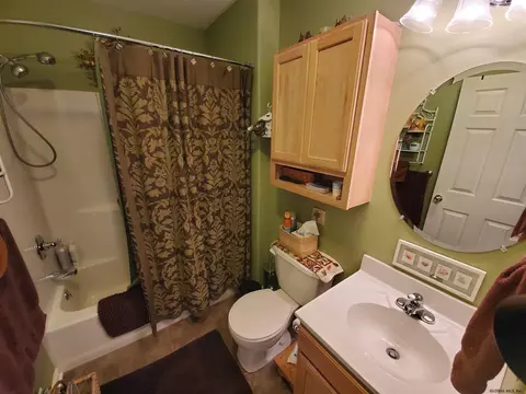 1118 Dianne Ct, Schenectady, NY 12303 photo 15