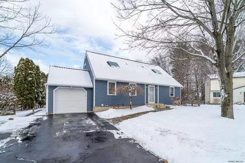 6 William Paca Ct, Glenmont, NY 12077 photo 3