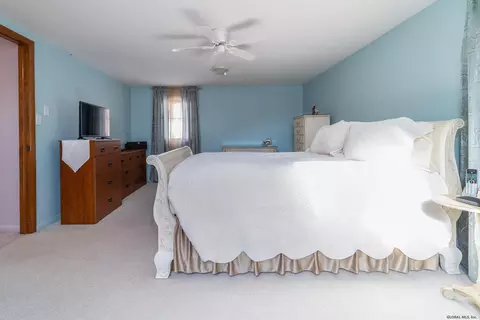 6 William Paca Ct, Glenmont, NY 12077 photo 18