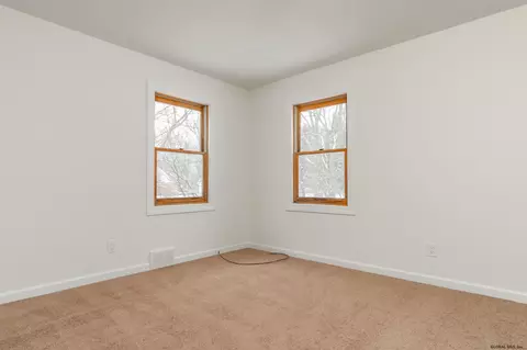 1921 Highland Ave, Schenectady, NY 12308 photo 13