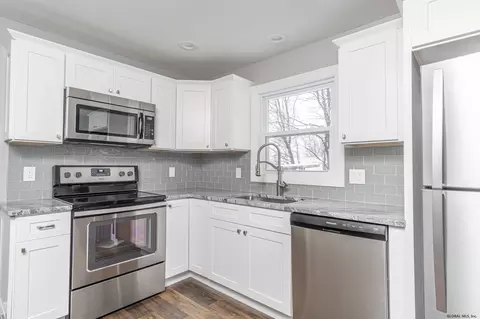 1921 Highland Ave, Schenectady, NY 12308 photo 7