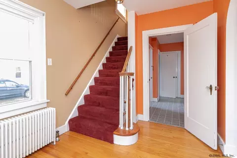 29 Euclid Ave, Delmar, NY 12054 photo 3