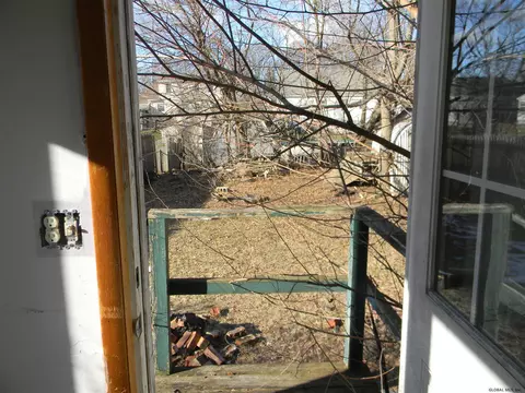 238 Bradford Rd, Schenectady, NY 12304 photo 18