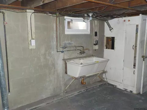 2034 Gray St, Schenectady, NY 12306 photo 38