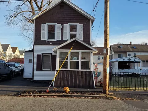 13 Backus St, Schenectady, NY 12307 photo 1
