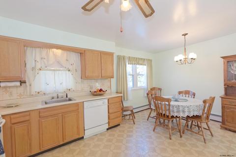 122 Sylvia Ln, Schenectady, NY 12306 photo 15