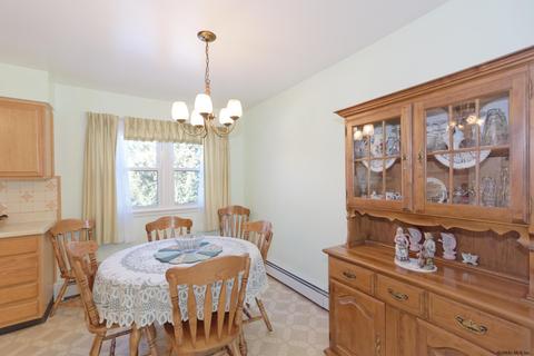 122 Sylvia Ln, Schenectady, NY 12306 photo 11