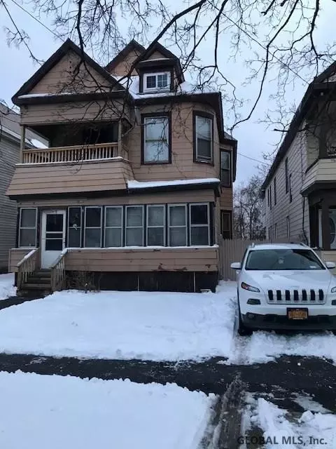 202 Mcclellan St, Schenectady, NY 12304 photo 3