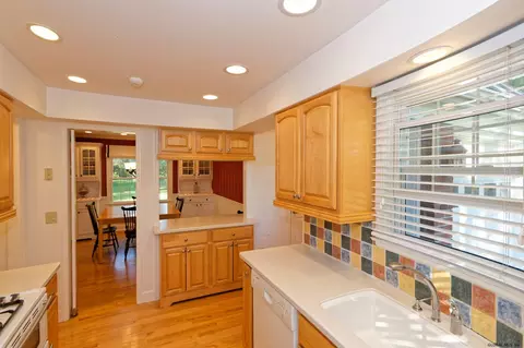 120 Salisbury Rd, Delmar, NY 12054 photo 28