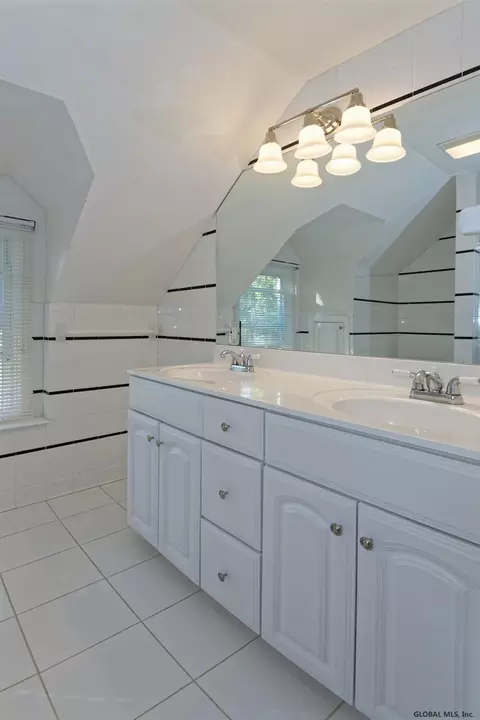 120 Salisbury Rd, Delmar, NY 12054 photo 32