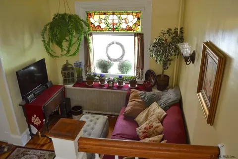 22 Hawthorne Ave, Troy, NY 12180 photo 12