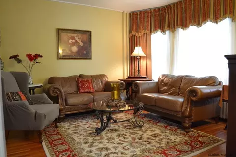 22 Hawthorne Ave, Troy, NY 12180 photo 6