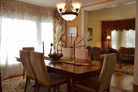 22 Hawthorne Ave, Troy, NY 12180 photo 9