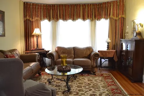 22 Hawthorne Ave, Troy, NY 12180 photo 7