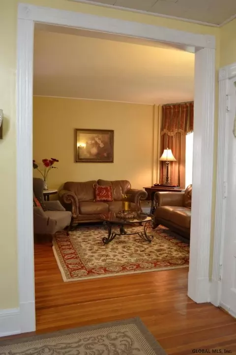 22 Hawthorne Ave, Troy, NY 12180 photo 5