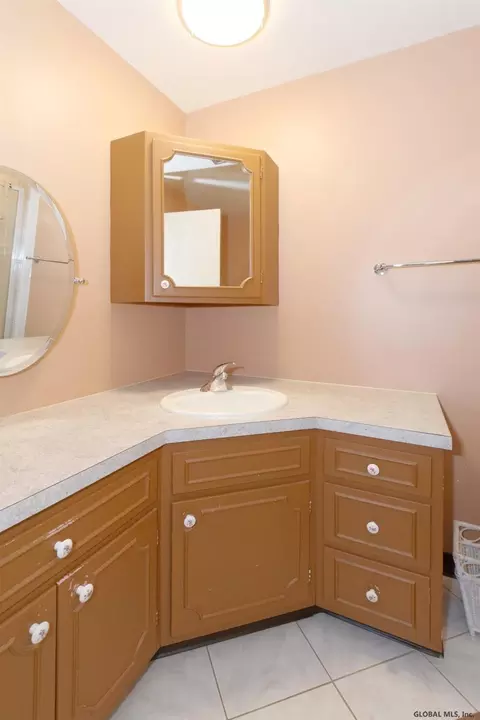 235 Marriott Ave, Schenectady, NY 12304 photo 37