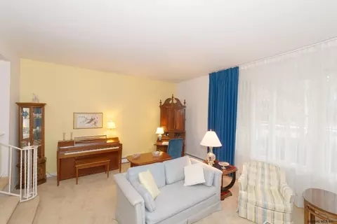 235 Marriott Ave, Schenectady, NY 12304 photo 9