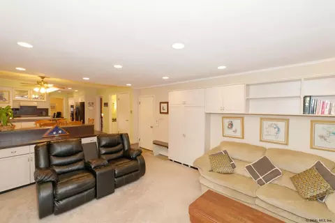 235 Marriott Ave, Schenectady, NY 12304 photo 26