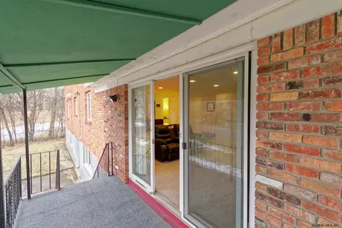235 Marriott Ave, Schenectady, NY 12304 photo 48
