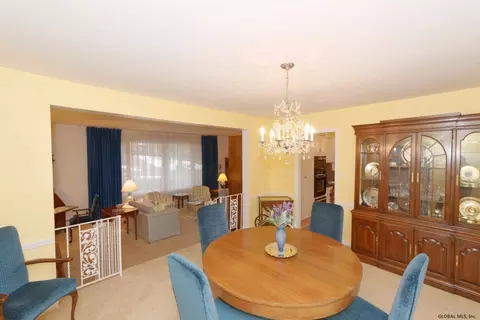 235 Marriott Ave, Schenectady, NY 12304 photo 15