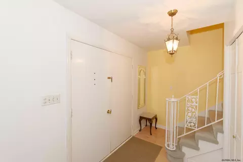 235 Marriott Ave, Schenectady, NY 12304 photo 5