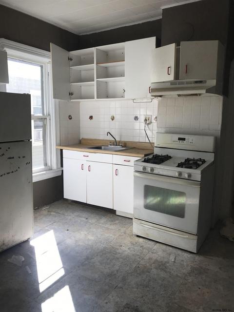 234 Mcclellan St, Schenectady, NY 12304 photo 5