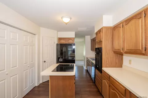 1 Willowbrook Rd, Glenville, NY 12302 photo 11