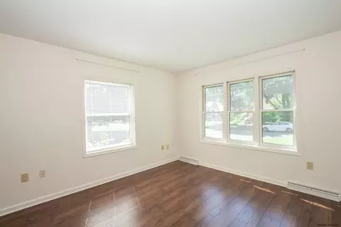 1 Willowbrook Rd, Glenville, NY 12302 photo 16
