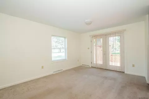 1 Willowbrook Rd, Glenville, NY 12302 photo 10