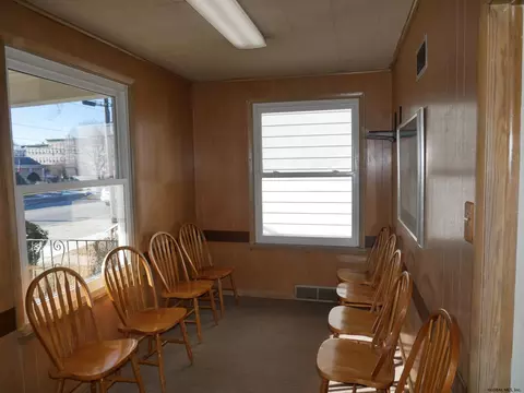 1425 State St, Schenectady, NY 12304 photo 6