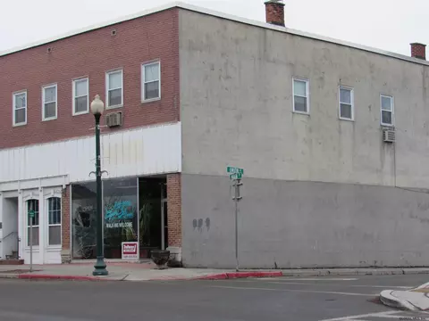 579 Main St, Cobleskill, NY 12043 photo 2