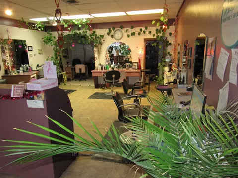 579 Main St, Cobleskill, NY 12043 photo 4