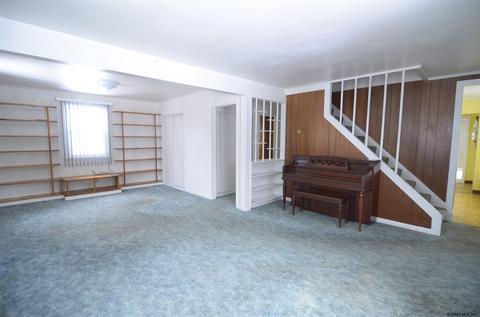 1071 Inner Dr, Schenectady, NY 12303 photo 3