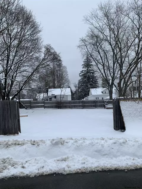101 Walnut St, Corinth, NY 12822 photo 7