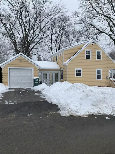 101 Walnut St, Corinth, NY 12822 photo 1