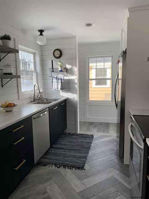 101 Walnut St, Corinth, NY 12822 photo 17