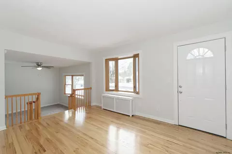 1036 Peter Rd, Schenectady, NY 12303 photo 3