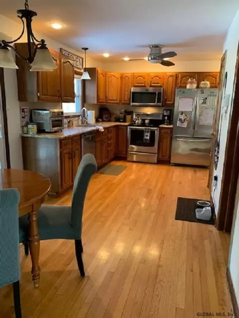 121 Gordon Rd, Schenectady, NY 12306 photo 7