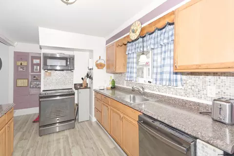 4 Steers Ave, Schenectady, NY 12304 photo 18