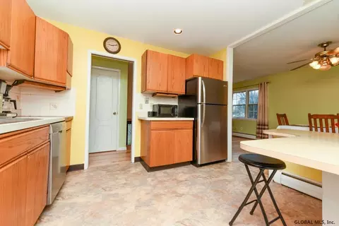 63 Brookview Ave, Delmar, NY 12054 photo 5