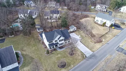 65 Hasgate Dr, Delmar, NY 12054 photo 5
