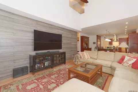 65 Hasgate Dr, Delmar, NY 12054 photo 52