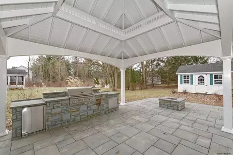65 Hasgate Dr, Delmar, NY 12054 photo 21