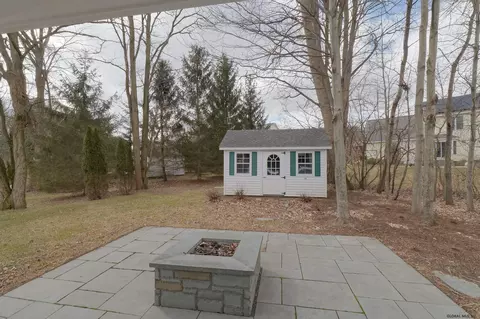 65 Hasgate Dr, Delmar, NY 12054 photo 15