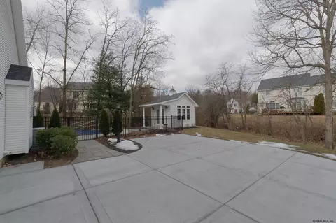 65 Hasgate Dr, Delmar, NY 12054 photo 19