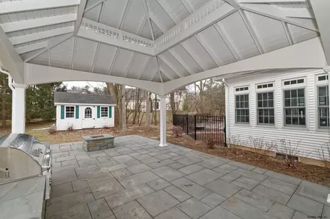 65 Hasgate Dr, Delmar, NY 12054 photo 20