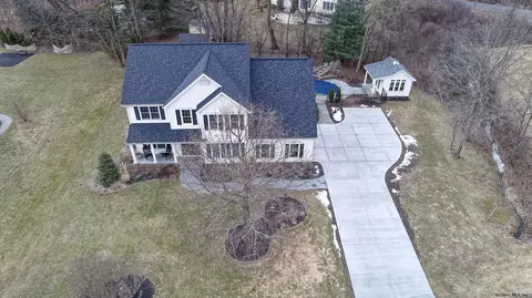 65 Hasgate Dr, Delmar, NY 12054 photo 2