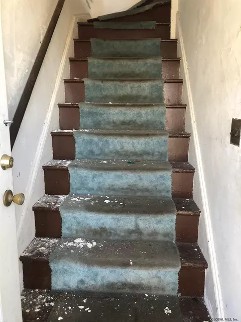 242 Division St, Schenectady, NY 12304 photo 23